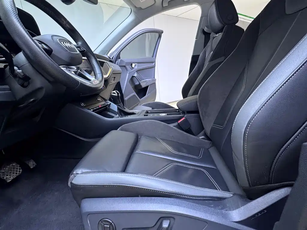 Audi Q3 Sportback 2022 — фото 24
