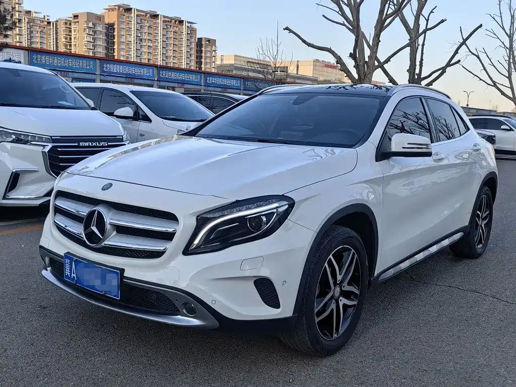 Mercedes-Benz GLA 2017 — фото 1