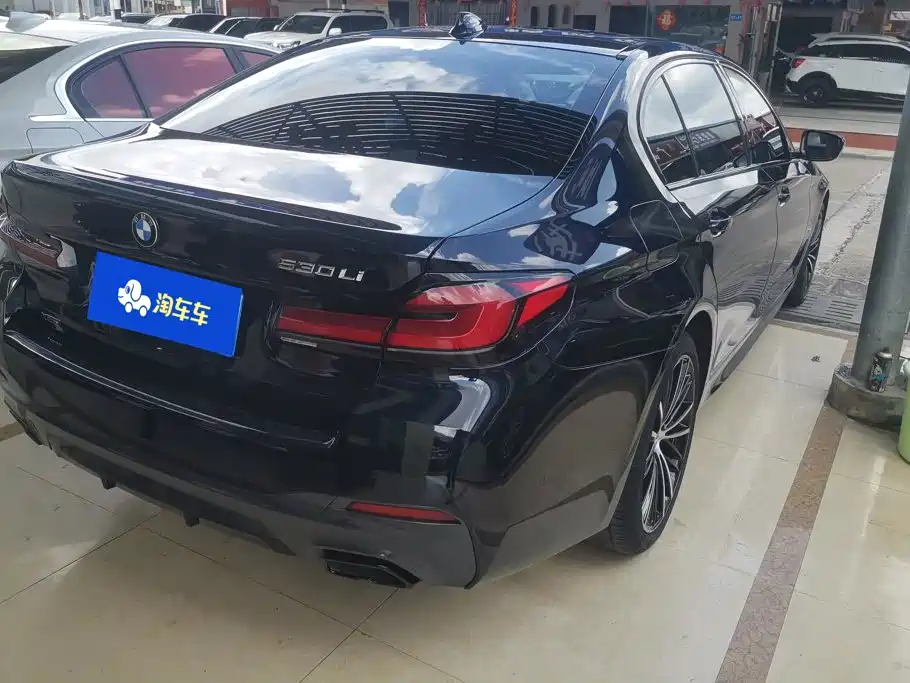 BMW 5 Series 2021
