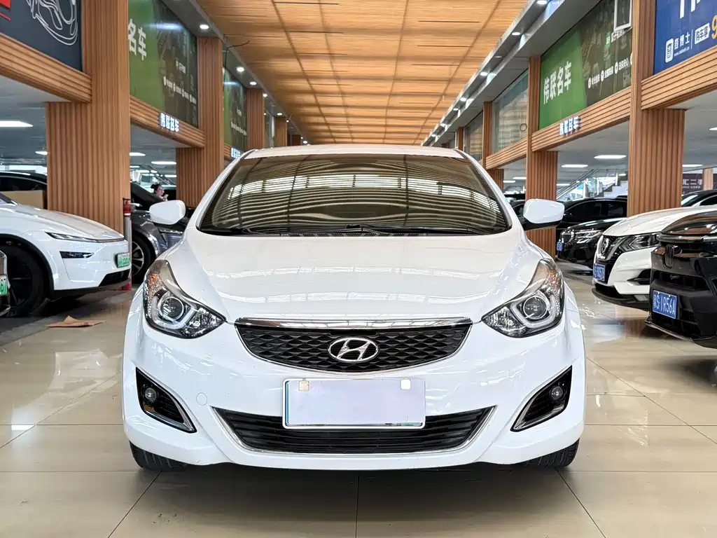 Hyundai Elantra Langdong 2018 — фото 2