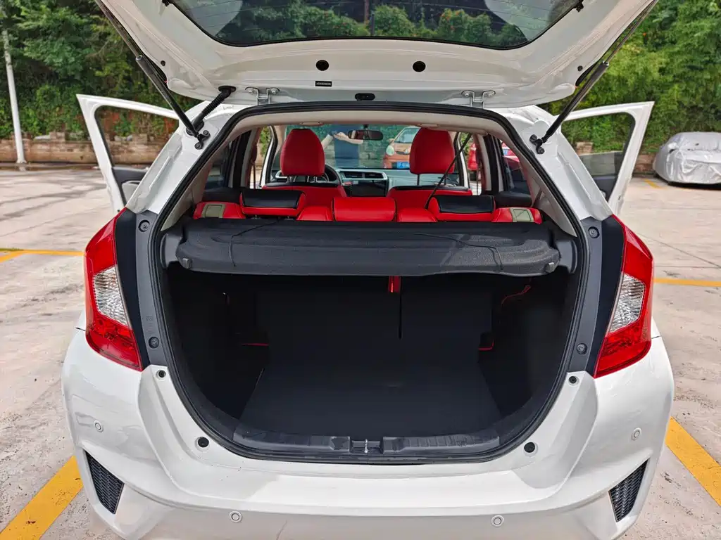 Honda Fit 2016 — фото 20