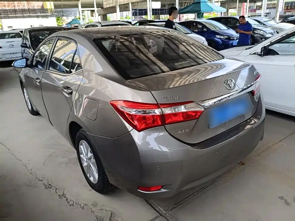 Toyota Corolla 2017 — фото 5