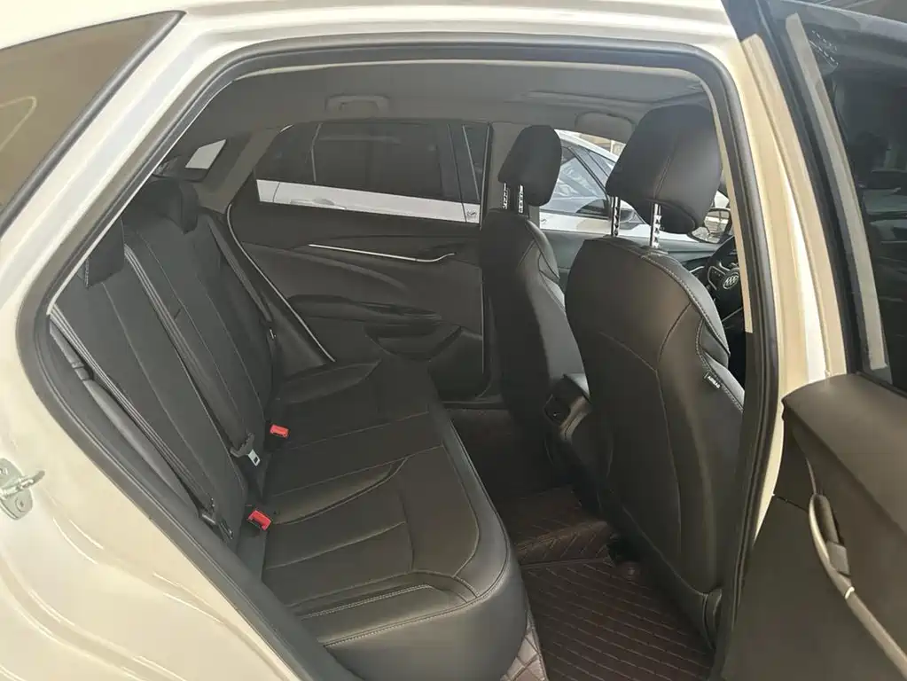 Buick Excelle GT 2022 — фото 13