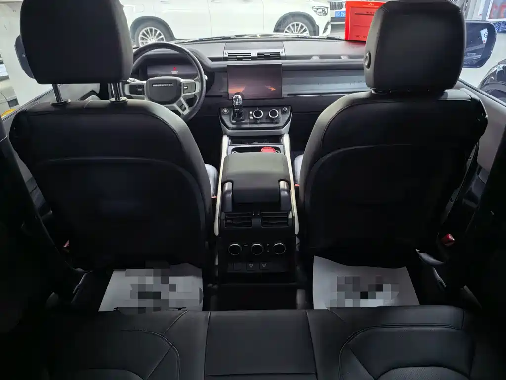 Land Rover Defender 2022 — фото 11