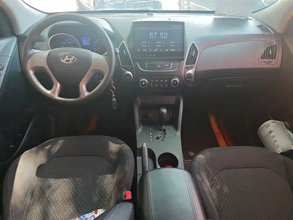 Hyundai ix35 2017 — фото 10