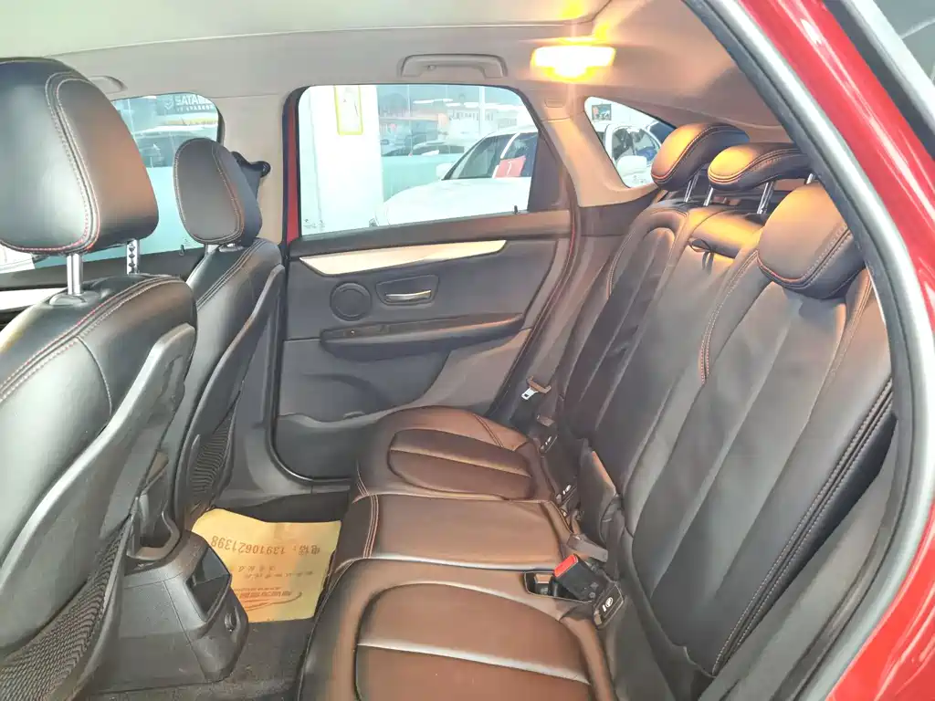 BMW 2 Series Station Wagon 2016 — фото 18