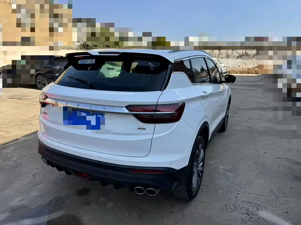 Geely Binyue 2018 — фото 10