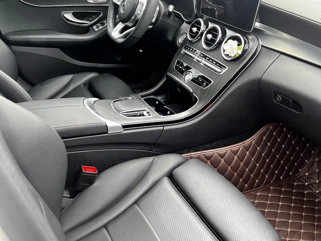 Mercedes-Benz C-Class 2021