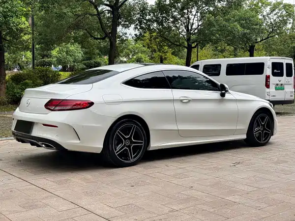 Mercedes-Benz C-Class 2021