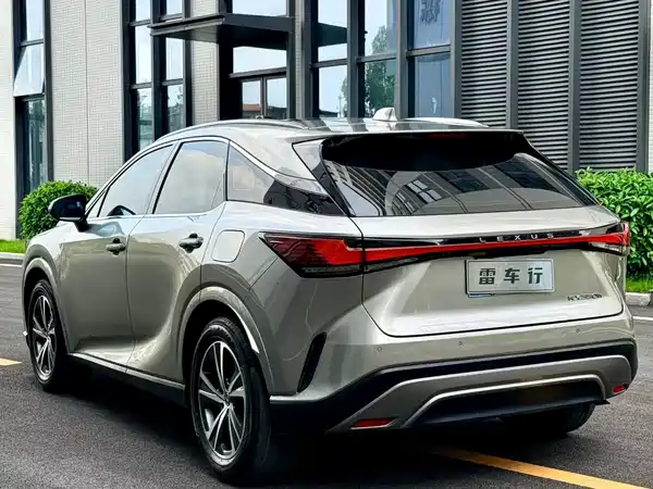 Lexus RX 2023