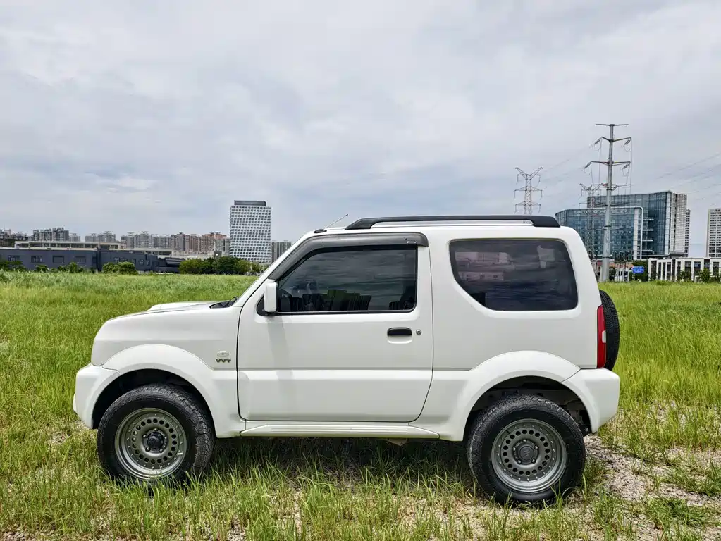 Suzuki Jimny 2018 — фото 8