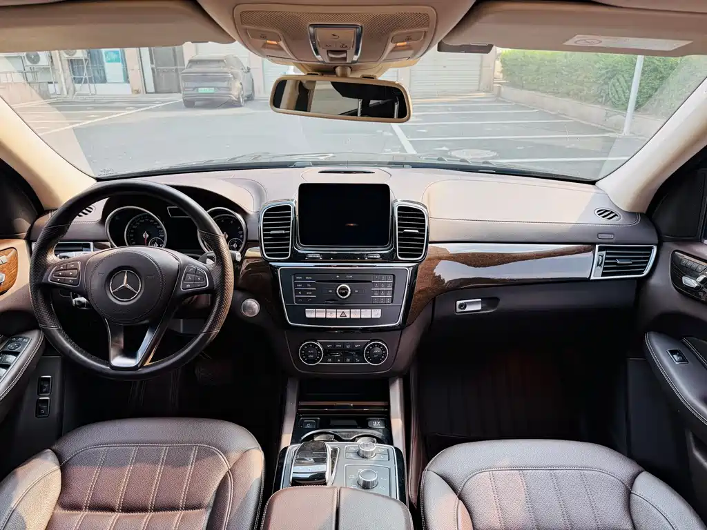 Mercedes-Benz GLS 2018 — фото 4
