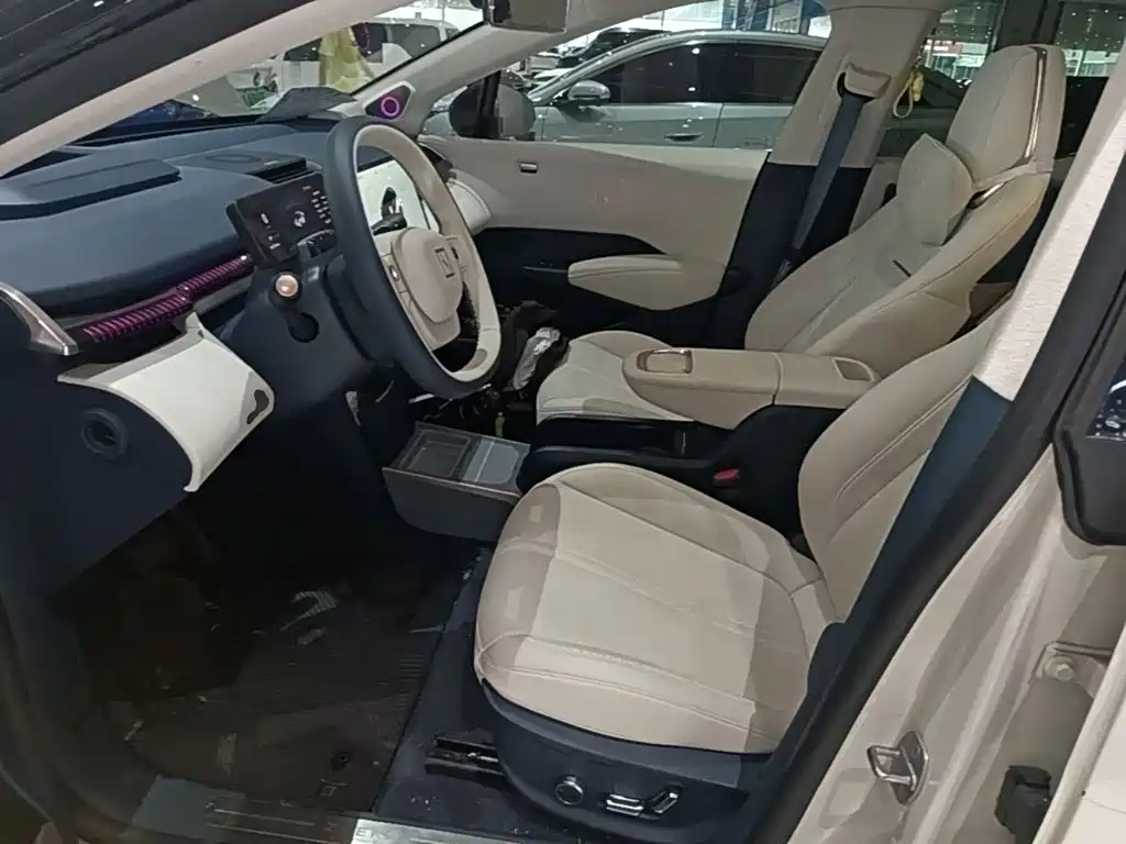 Zeekr X 2023 — фото 15