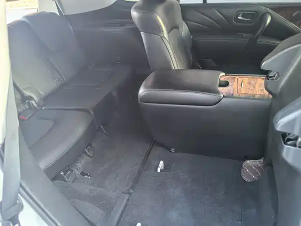 Infiniti QX80 2016