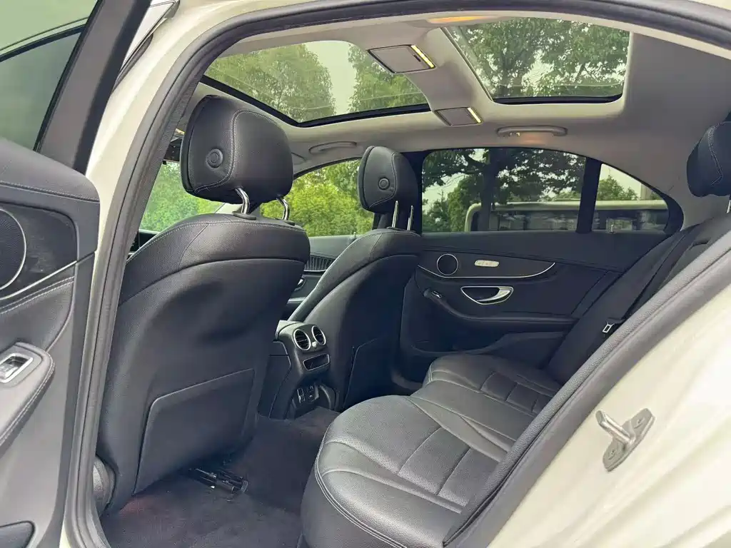 Mercedes-Benz C-Class 2020