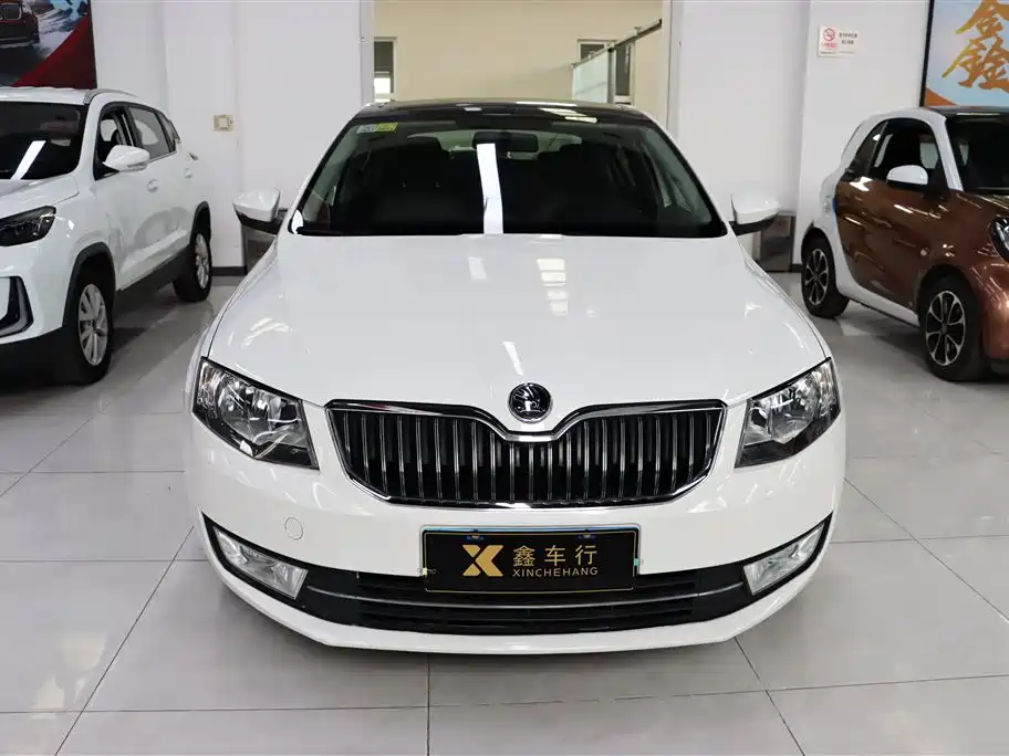 Skoda Octavia 2015 — фото 2