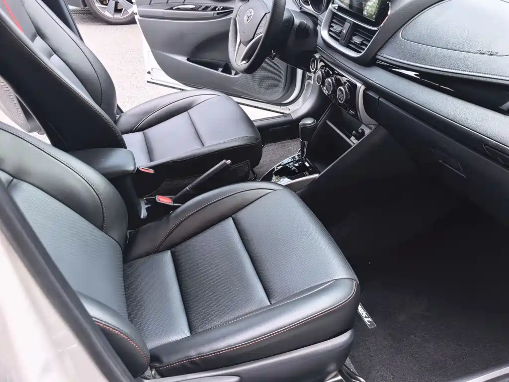 Toyota Yaris L 2022 — фото 15