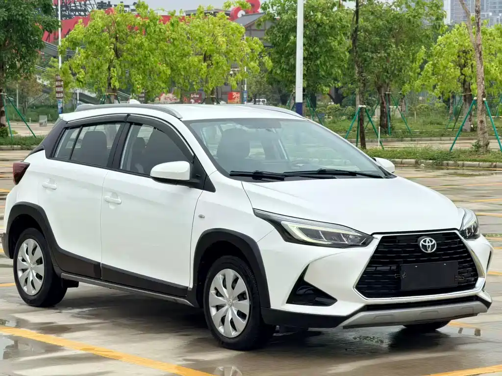 Toyota Yaris L 2020 — фото 2
