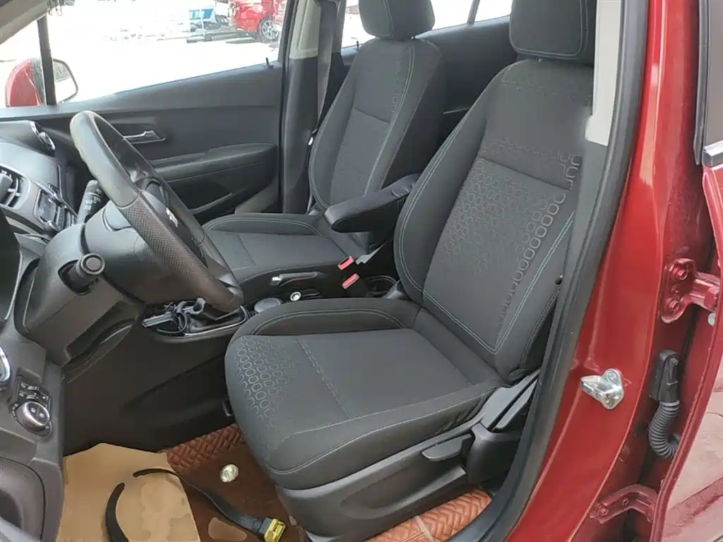 Chevrolet Trax 2017 — фото 15