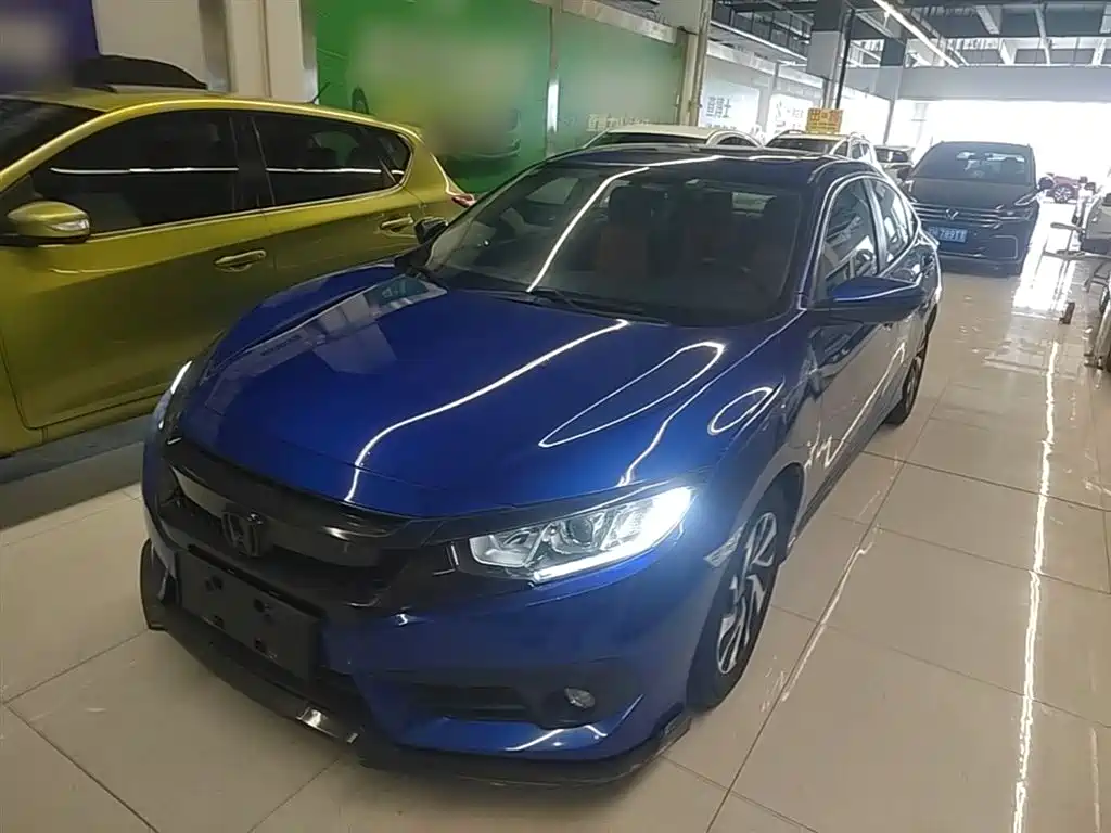 Honda Civic 2017 — фото 1