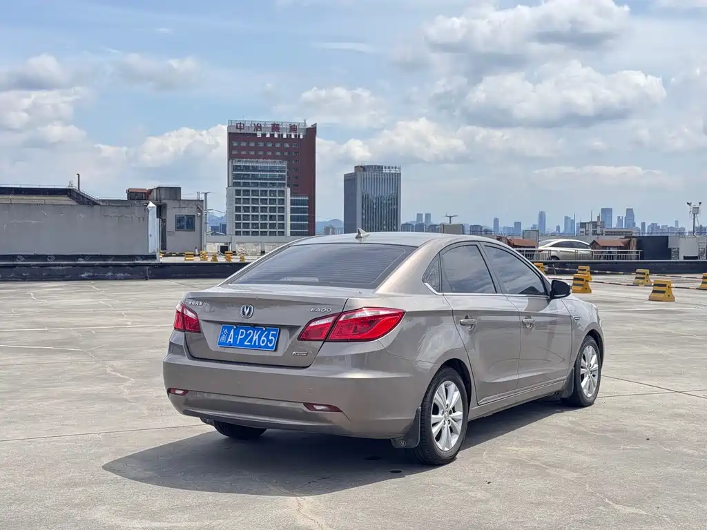 Changan Eado 2014 — фото 4