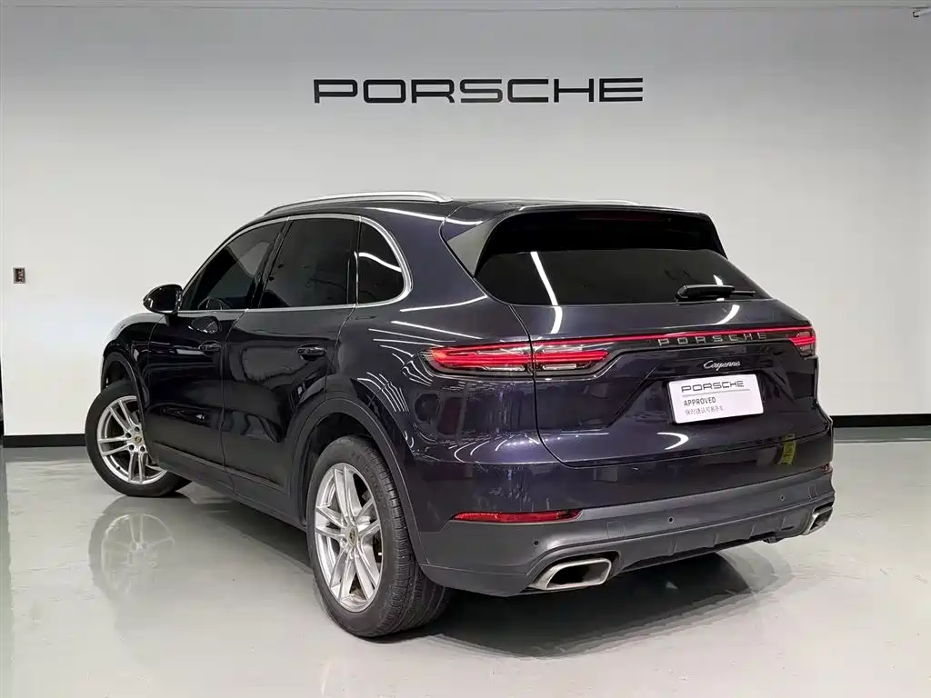 Porsche Cayenne 2019 — фото 7