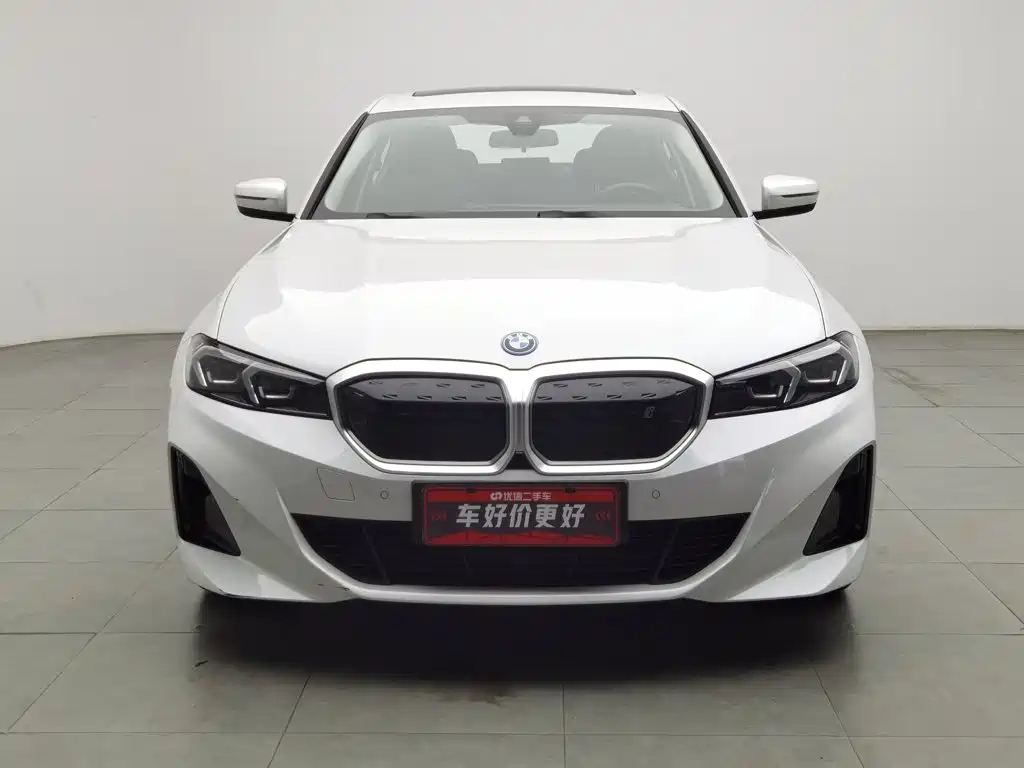 BMW i3 2023