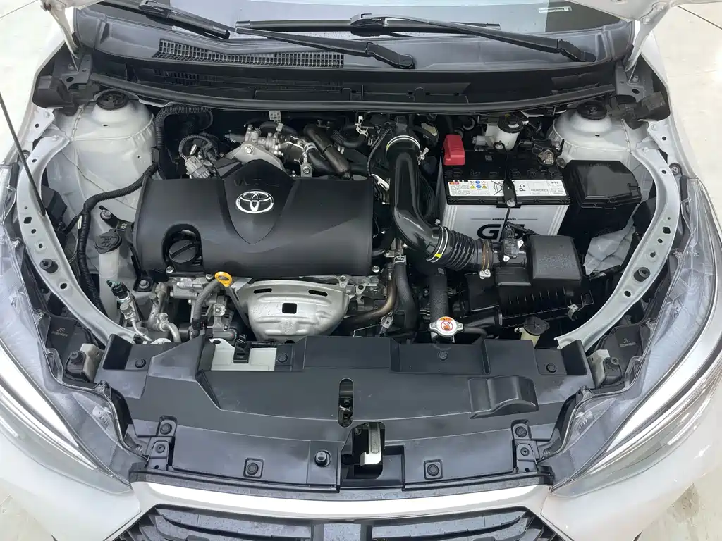 Toyota Yaris L 2023 — фото 30