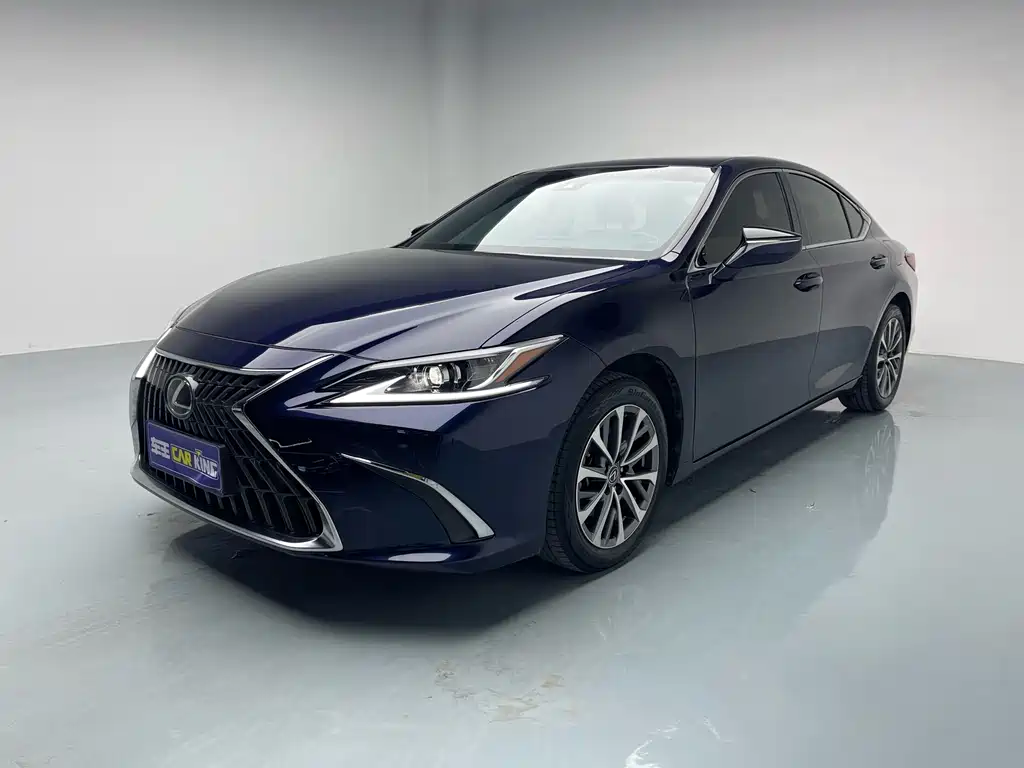 Lexus ES 2023 — фото 1
