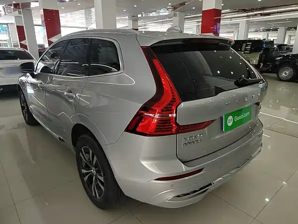Volvo XC60 2022