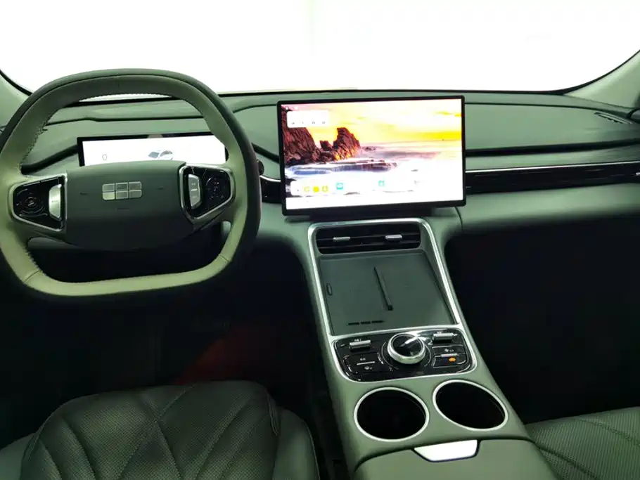 Geely Galaxy L6 2026 — фото 12