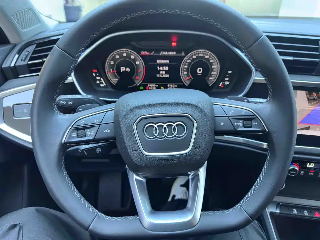 Audi Q3 2023 — фото 18