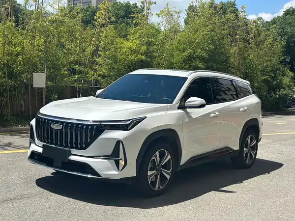 Geely Boyue L 2025