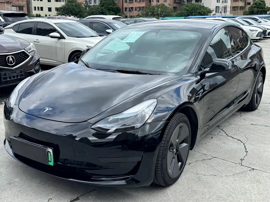 Tesla Model 3 2022 — фото 1