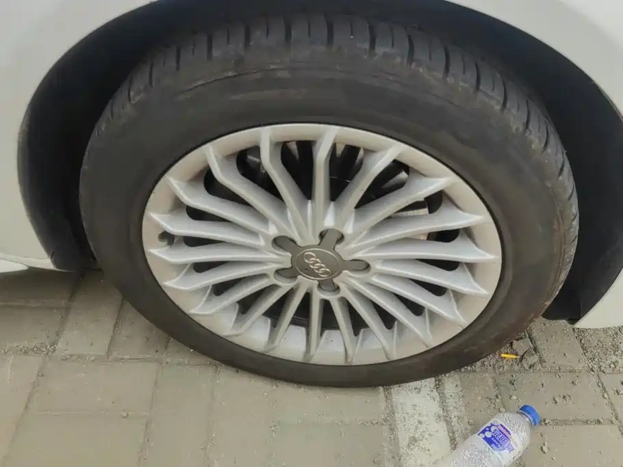 Audi A4L 2016