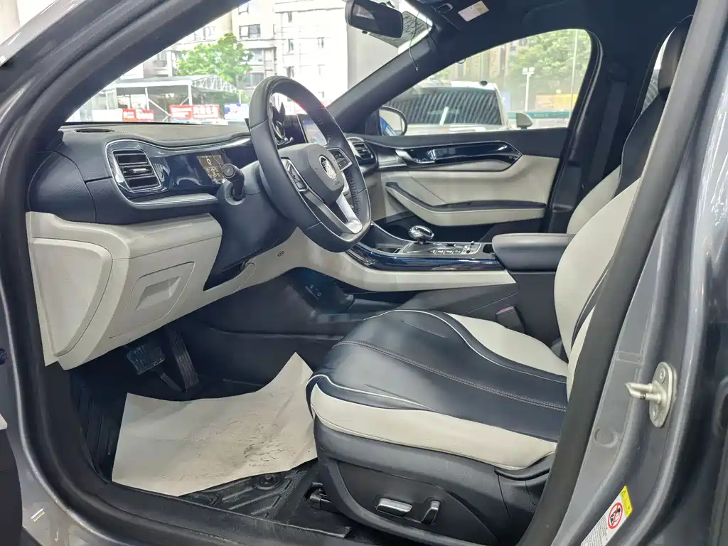 BYD Qin PLUS 2022 — фото 6