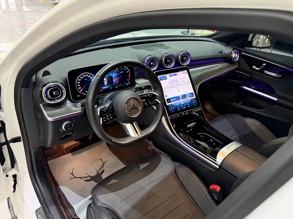 Mercedes-Benz C-Class 2024