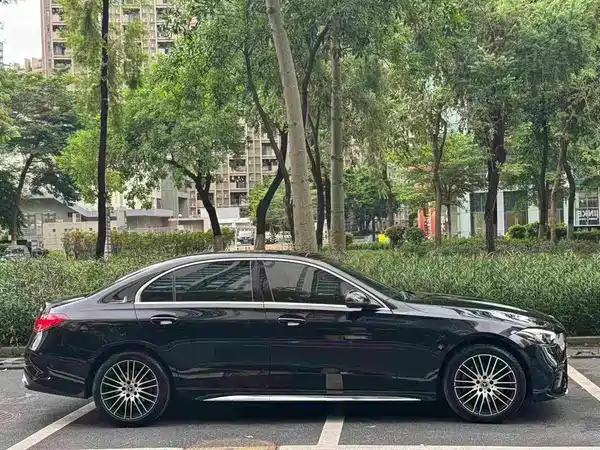 Mercedes-Benz C-Class 2022