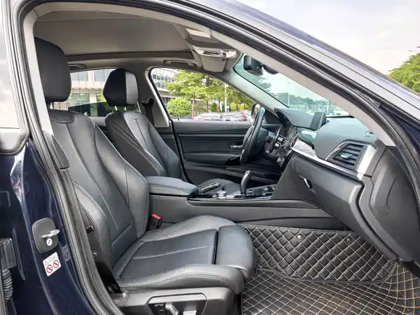 BMW 3 Series GT 2019