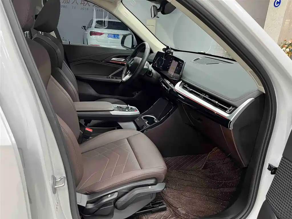 BMW X1 2023 — фото 13