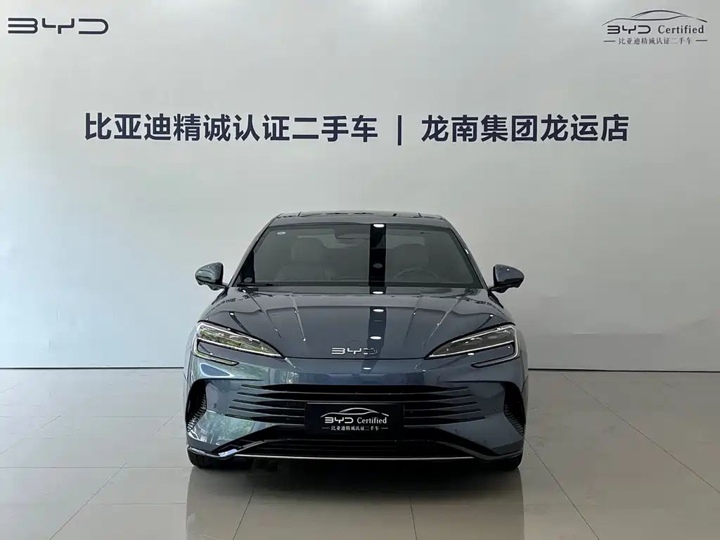 BYD Seal 07 DM-i 2025 — фото 2