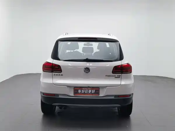 Volkswagen Tiguan 2015