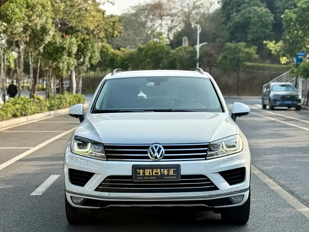 Volkswagen Touareg 2016 — фото 2
