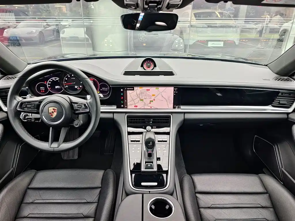 Porsche Panamera 2023 — фото 10