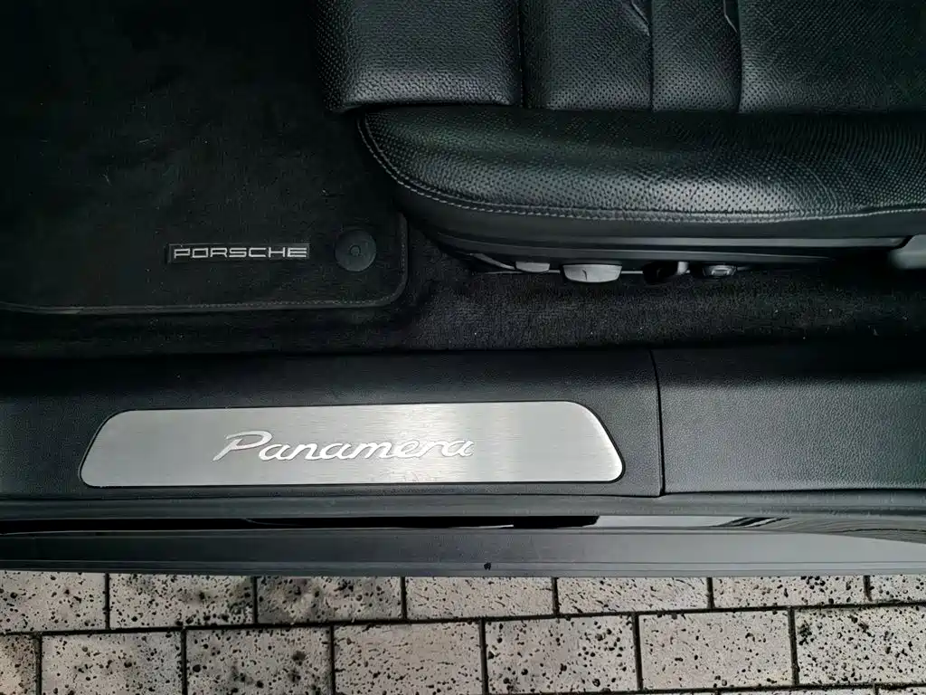 Porsche Panamera 2023 — фото 18