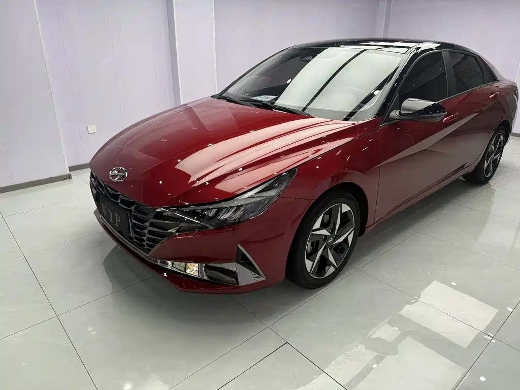 Hyundai Elantra 2022