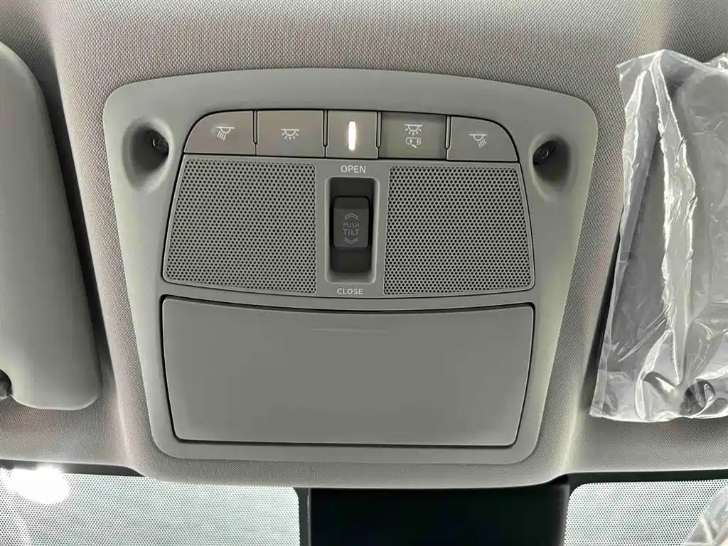 Nissan X-Trail 2025 — фото 9