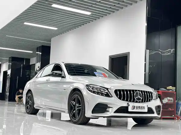 Mercedes-Benz C-Class 2021