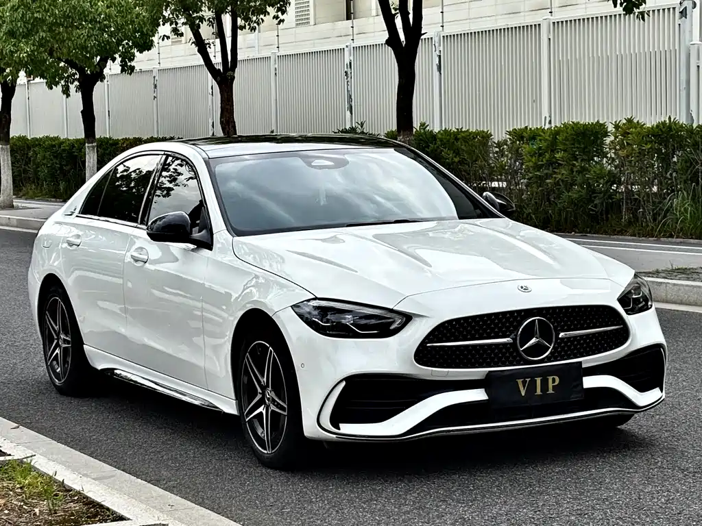Mercedes-Benz C-Class 2024