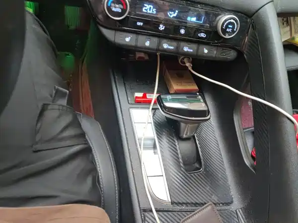 Hyundai Elantra 2024